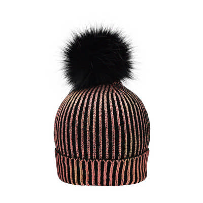 KNITTED BEANIE IN FASHIONABLE METALLIC LOOK